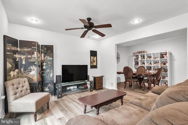 Property Photo: 3704 Persimmon Circle VA 22031