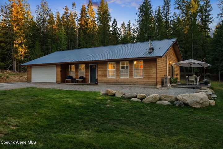 Property Photo:  400 High Rd  ID 83864 