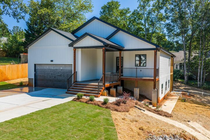 Property Photo: 4204 9th Street NE NC 28601