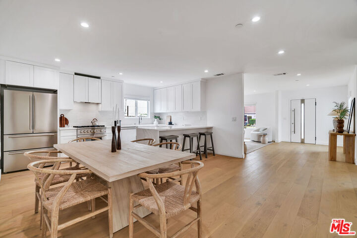 Property Photo:  7832 Croydon Ave  CA 90045 