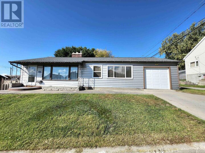 Property Photo: 214 Sixth Ave ON P9N 2C1