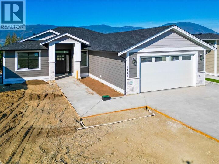 Property Photo:  1681 9 Street Southeast  BC V1E 0G9 