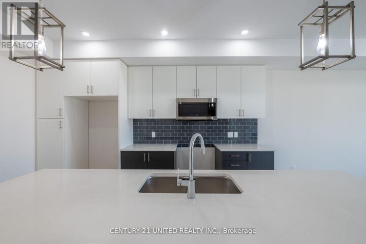 Photo de la propriété:  309 Mullighan Gardens  ON K9K 0G3 