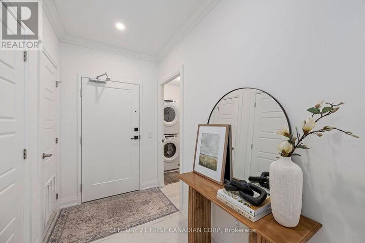 Property Photo:  1975 Fountain Grass Drive 115  ON N6K 0M3 