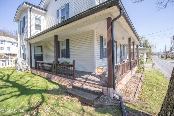 Property Photo:  732 Salem Road  PA 17870 