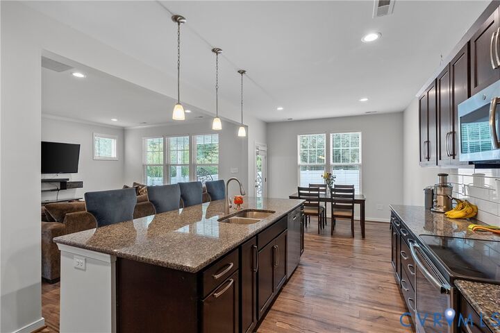 Property Photo:  9876 Honeybee Drive  VA 23116 