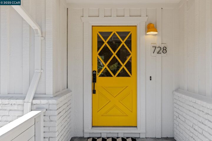 Property Photo: 728 Moraga Rd CA 94556