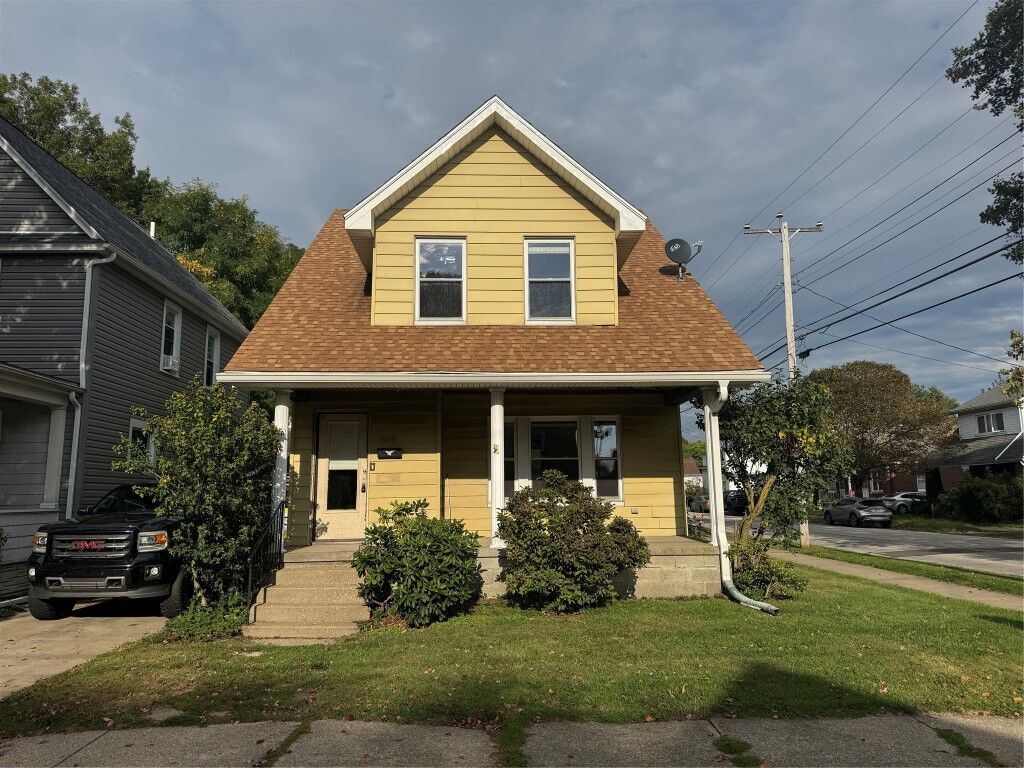 Property Photo:  2689 Poplar Street  PA 16508