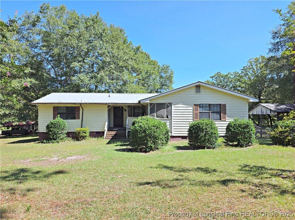 Property Photo: 1621 Lobelia Road NC 28394