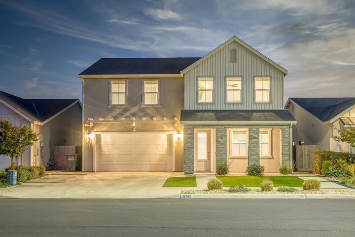 145 E Taylor Avenue  Visalia CA 93291 photo