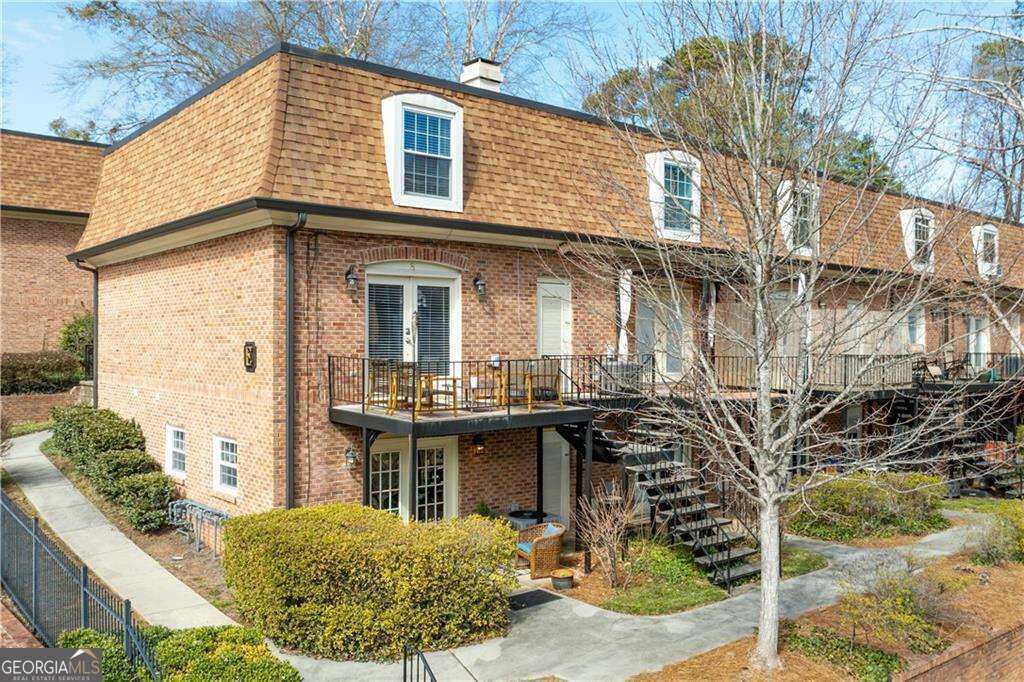 Property Photo:  1261 Lavista Road NE E9  GA 30324 