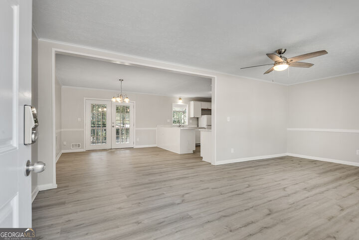 Property Photo: 6278 Thornhedge Drive GA 30296