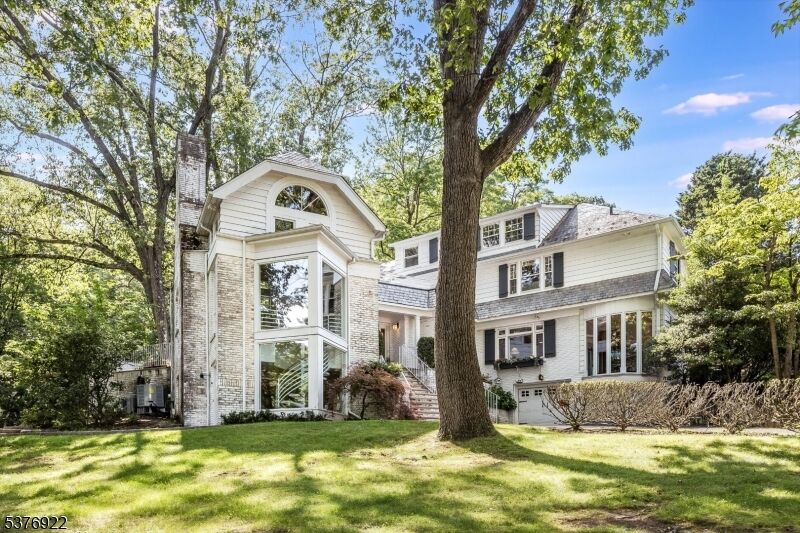 Property Photo:  472 Vista Way  NJ 07079 