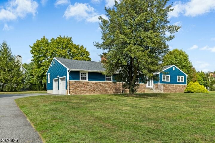 Property Photo: 1701 Raritan Rd NJ 07076