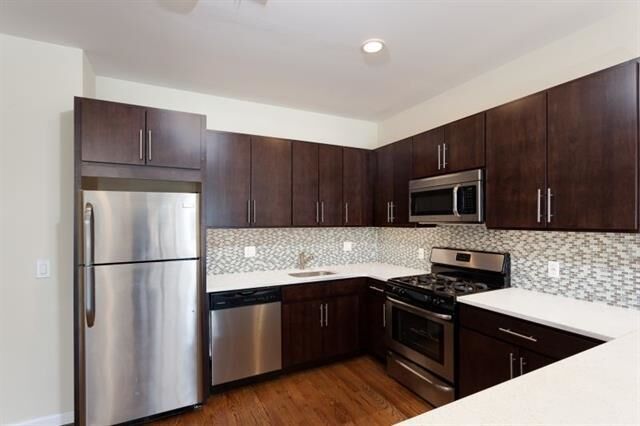 186 Broadway 506  Bayonne NJ 07002 photo