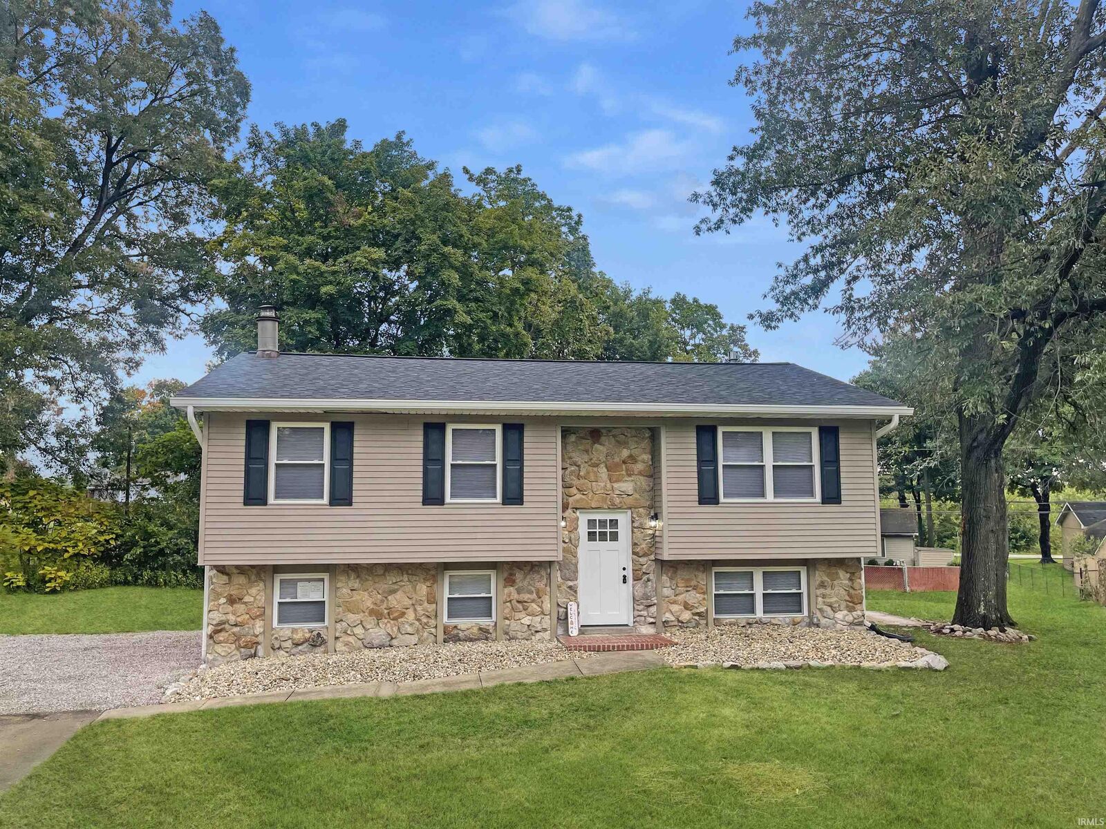 Property Photo:  6500 Yorktown Court  IN 47630 