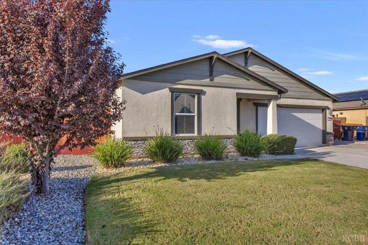 2216 Chism Avenue  Tulare CA 93274 photo