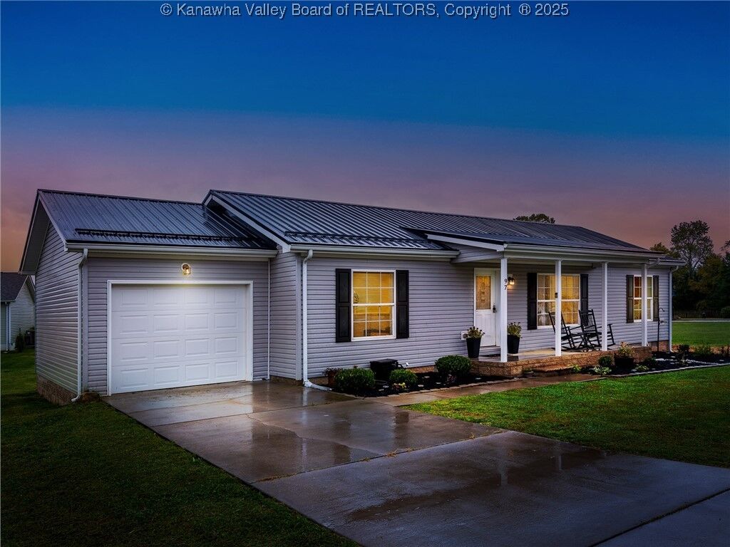 Property Photo:  97 Arnold Street  WV 25082 