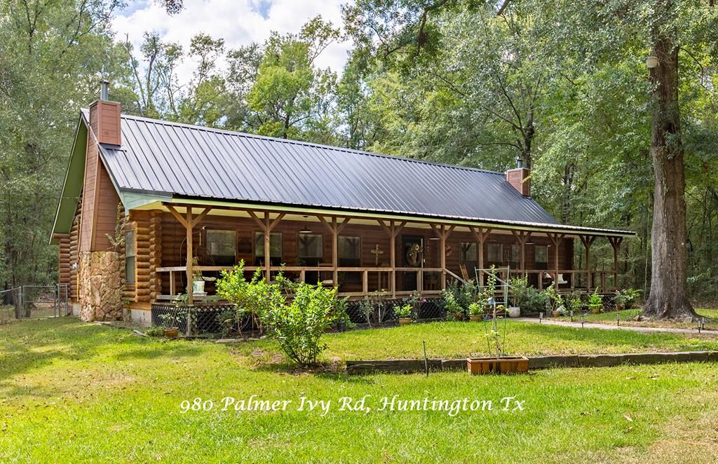Property Photo:  980 Palmer Ivy Road  TX 75949 