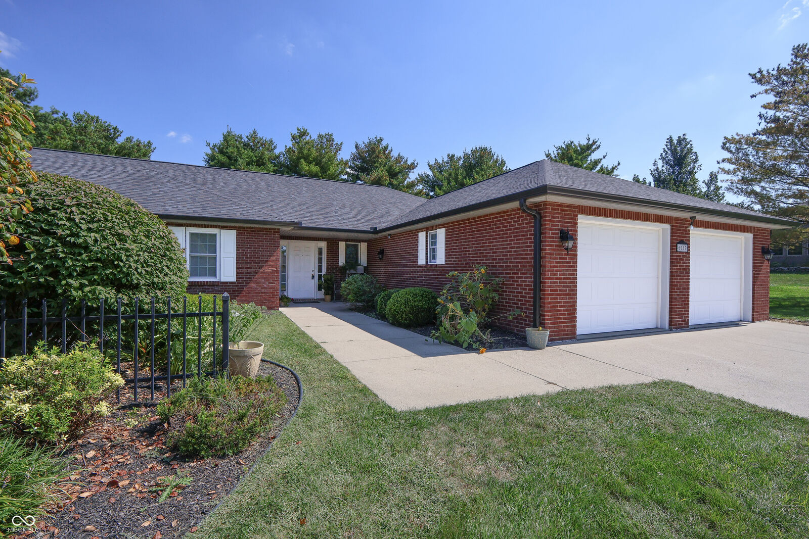 Property Photo:  6085 S Stratton Court  IN 47203 