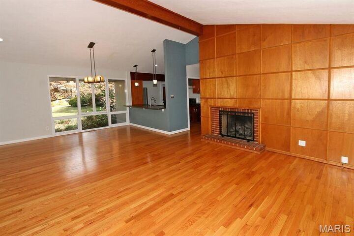 Property Photo:  753 W Jewel Avenue  MO 63122 