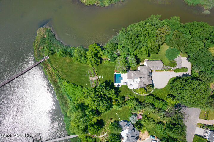 51 Blossom Cove Road  Red Bank NJ 07701 photo