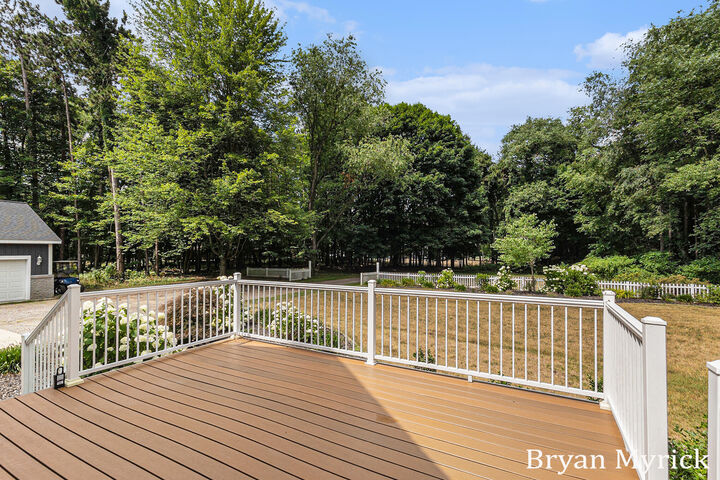 4675 44th Street  Holland MI 49423 photo