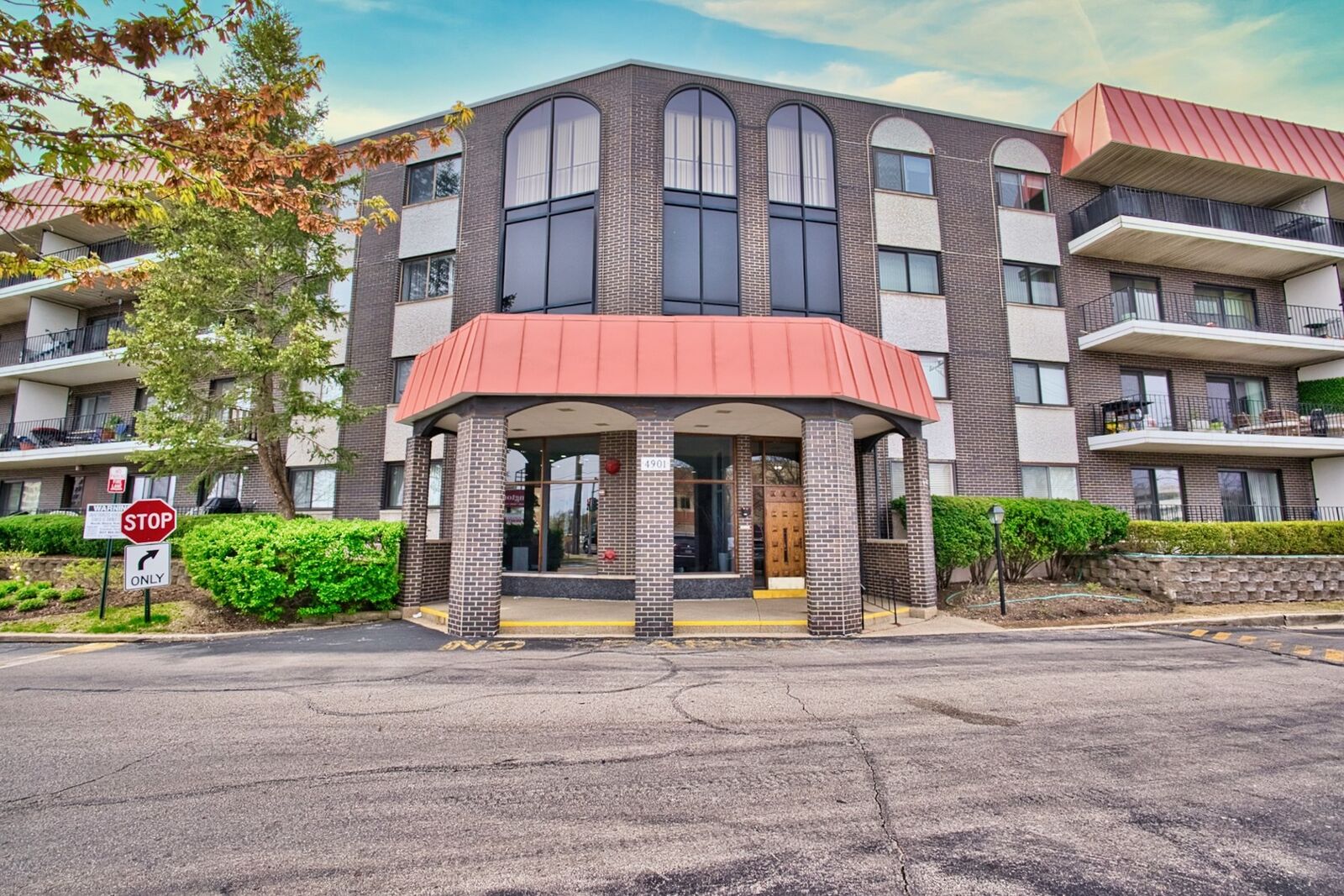 Property Photo:  4901 Golf Road 310  IL 60077 