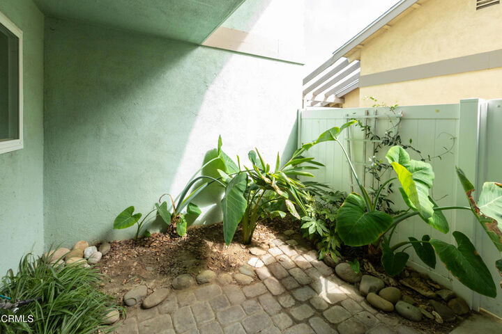 Property Photo:  3107 E Harbor Boulevard B  CA 93001 