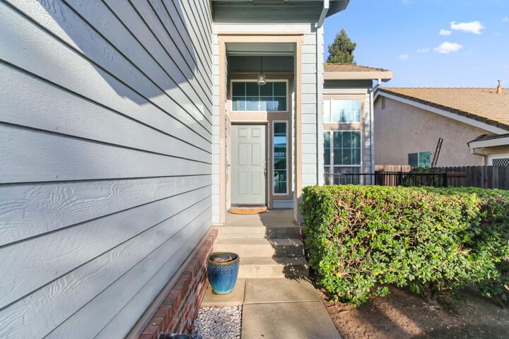 Property Photo:  8609 Aviary Woods Way  CA 95624 