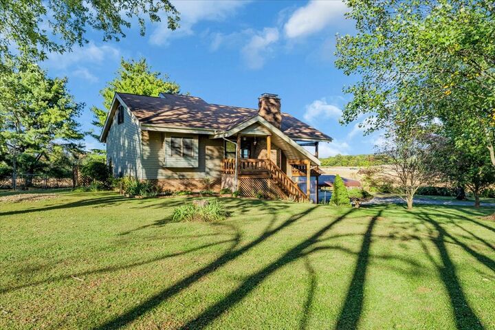 Property Photo:  137 Jd Ring Rd  TN 37342