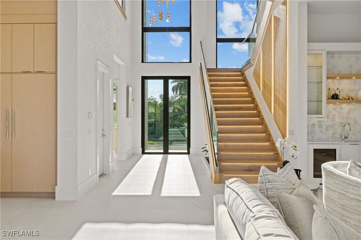 Property Photo:  921 Giralda Court  FL 34145 