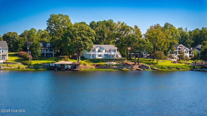 Property Photo:  175 Paradise Drive  NC 27842 