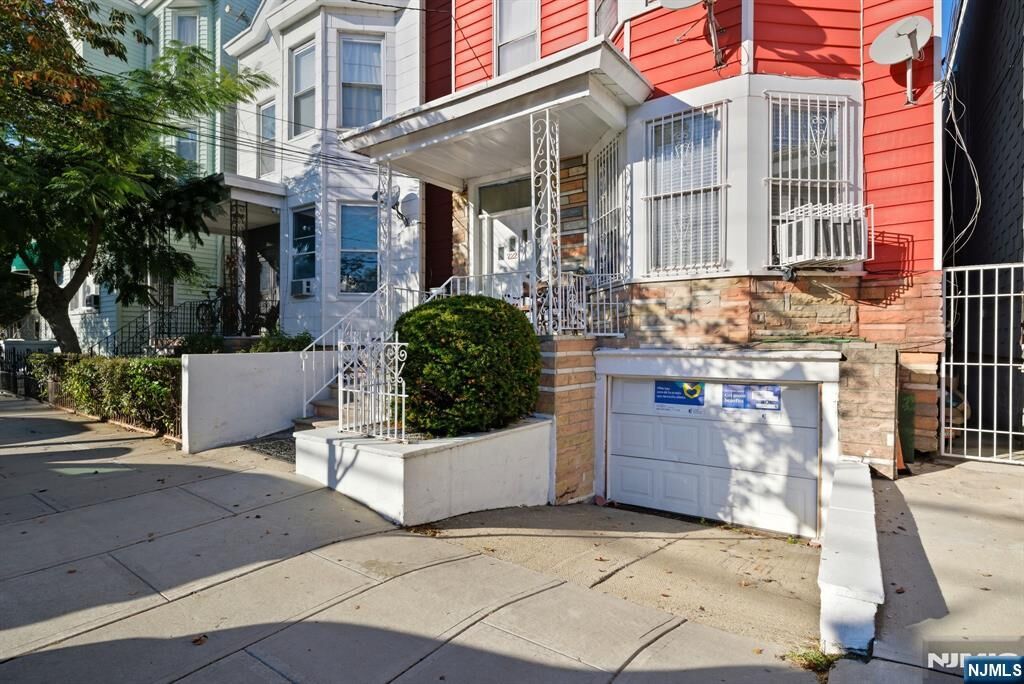 Property Photo:  222 47th Street 1st Floor  NJ 07087 