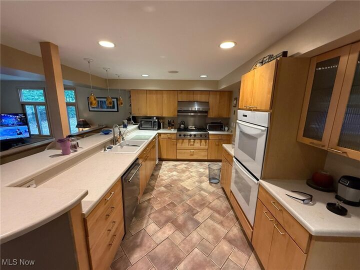 Property Photo:  8298 Valley Drive  OH 44023 
