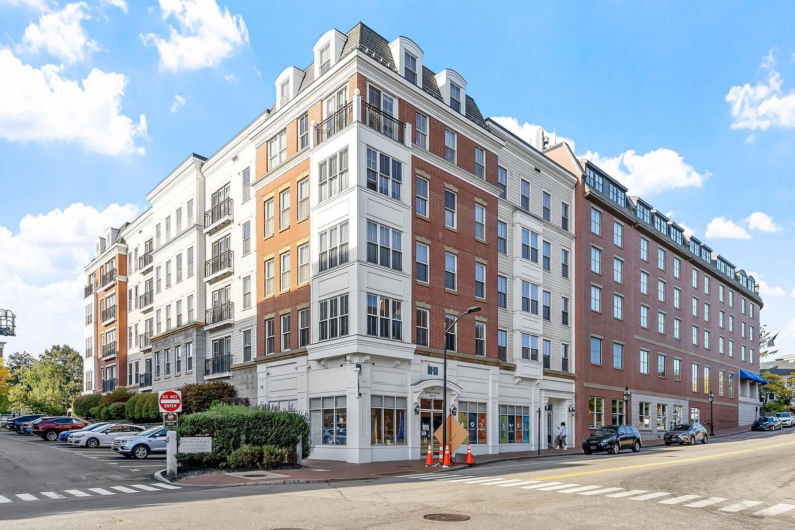 Property Photo:  77 Hanover Street  NH 03801 