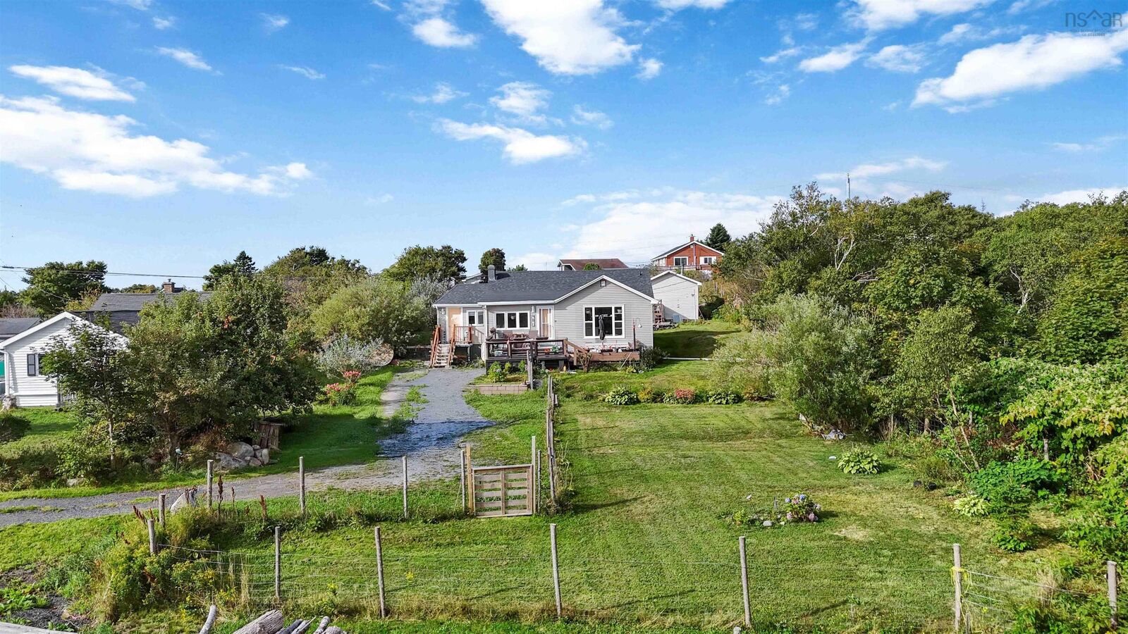 Photo de la propriété: 21 Littles Road NS B3T 1Y7