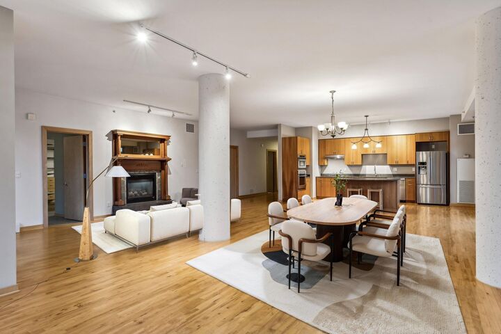 Property Photo:  401 N 2nd Street 401  MN 55401 