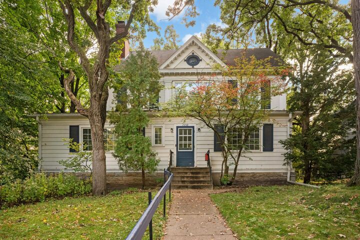 Property Photo:  2258 Knapp Street  MN 55108 