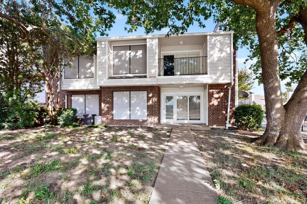Property Photo: 5718 Marvin Loving Drive 117 TX 75043