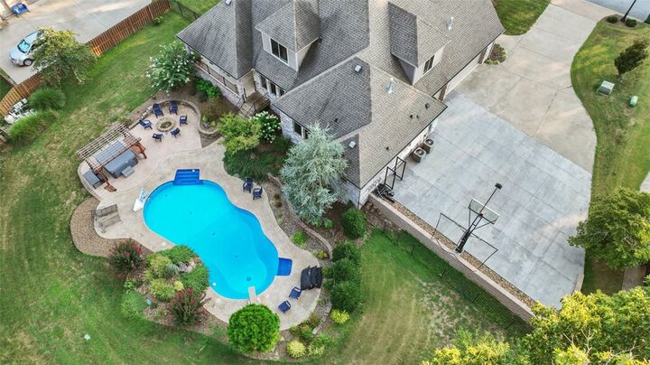Property Photo: 1312 Royal Avenue AR 72719