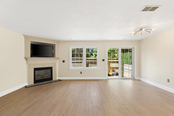 Property Photo: 10 Olde Ipswich Way E MA 01938