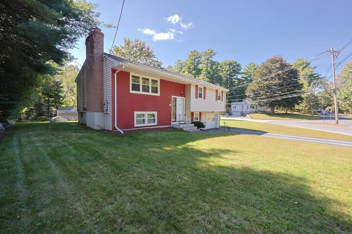 12 West Street  Foxboro MA 02035 photo