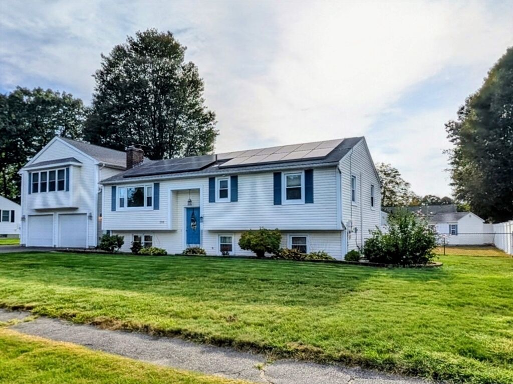 Property Photo:  209 Pineview Circle  MA 01001 