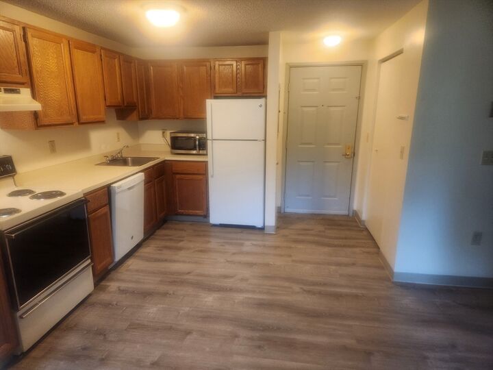 Property Photo:  135 Union Street 35  MA 01453 