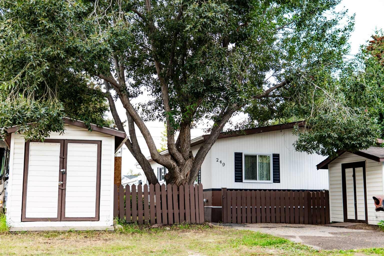 Property Photo:  133 Jarvis Street 249  AB T7V 1R6 