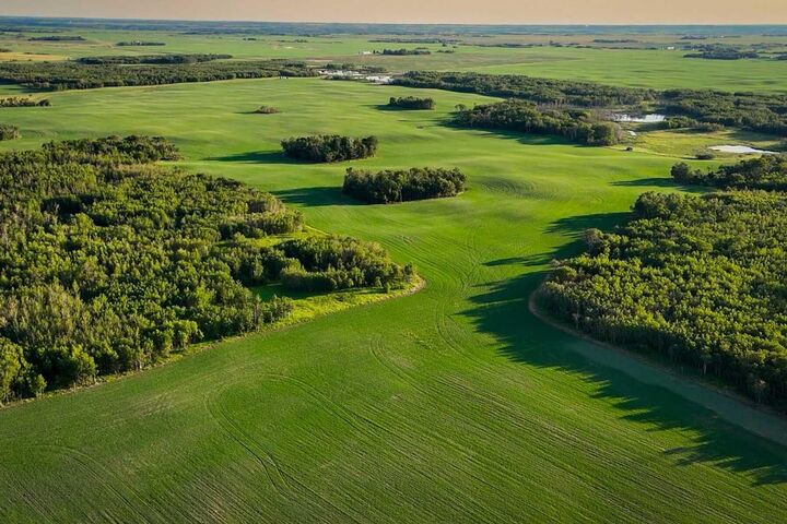 Property Photo: 9-43-18-W4 AB T0B 1H0