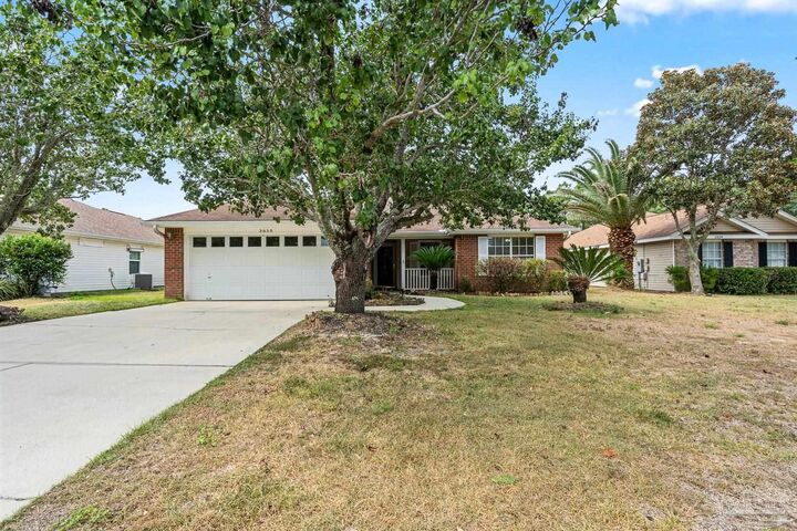 Property Photo: 2025 Shadow Lake Dr FL 32563