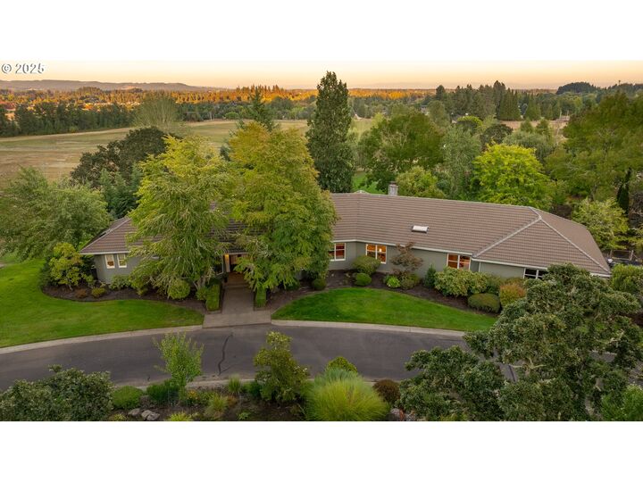 Property Photo:  11790 SW Fox Ridge Rd  OR 97128 