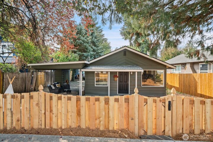 Property Photo: 127 W Alder Street WA 98584